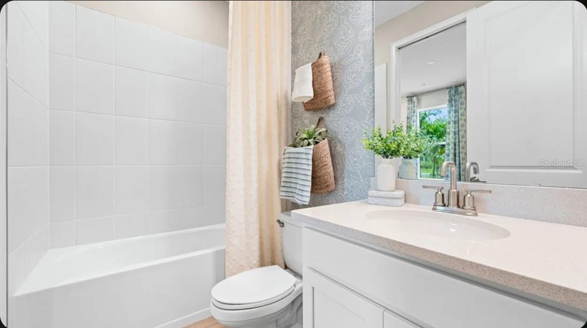 7515 Moonbeam, Sarasota, FL 34241