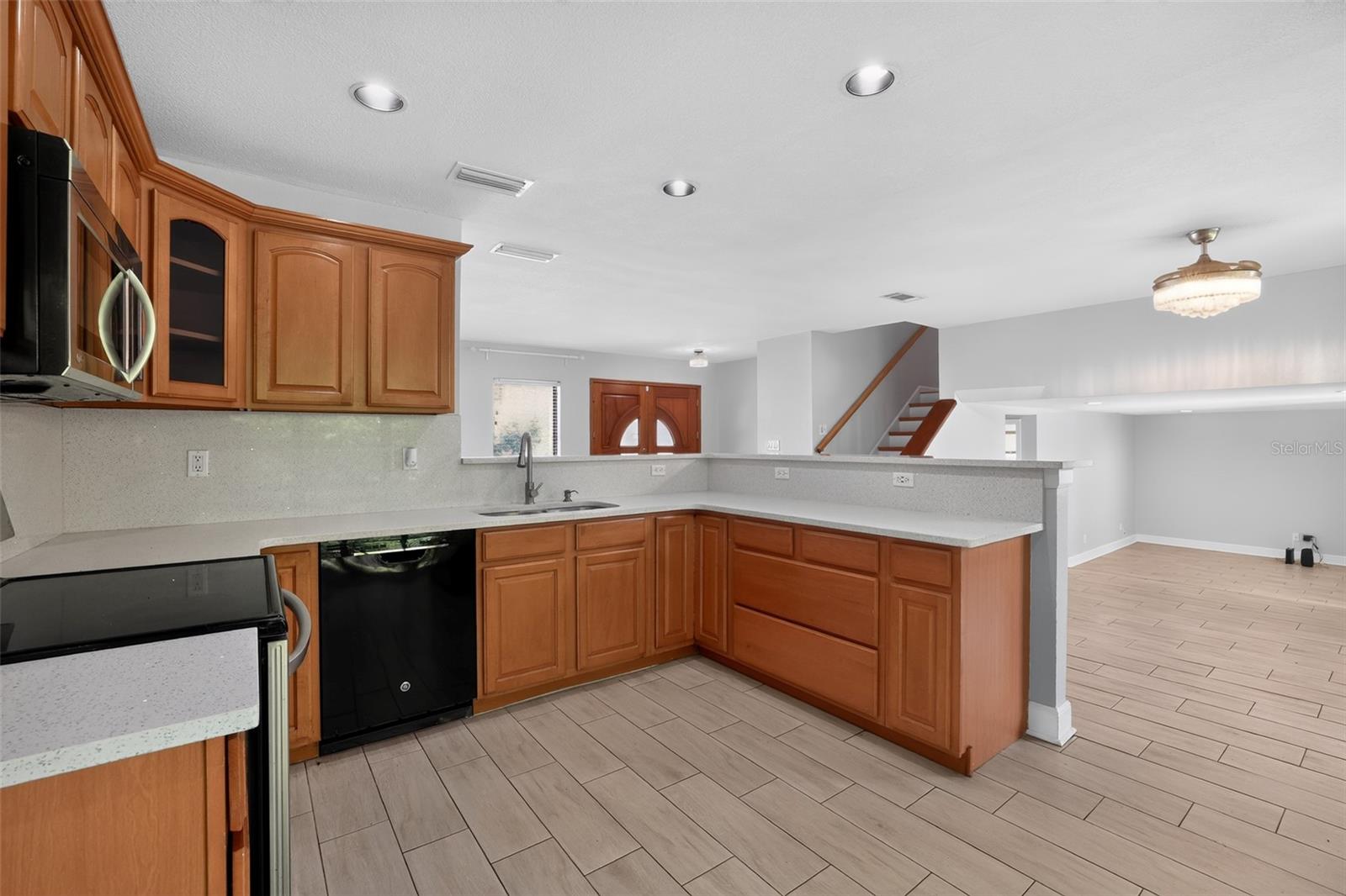 7001 Baywood, Tampa, FL 33615