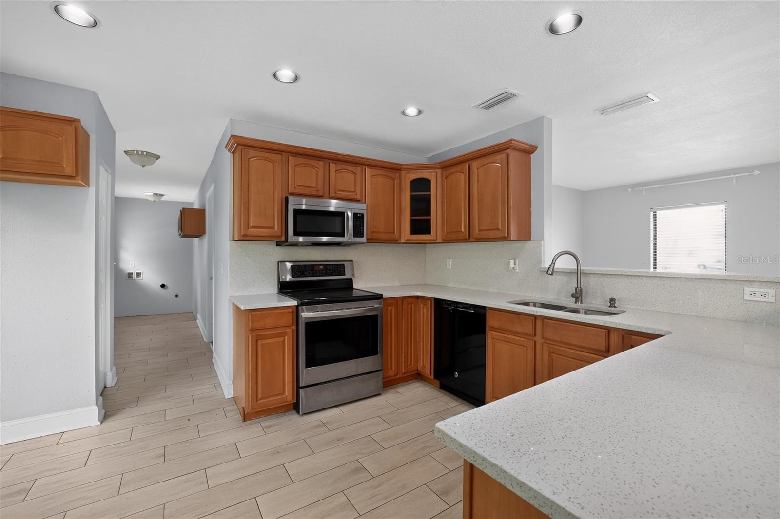 7001 Baywood, Tampa, FL 33615