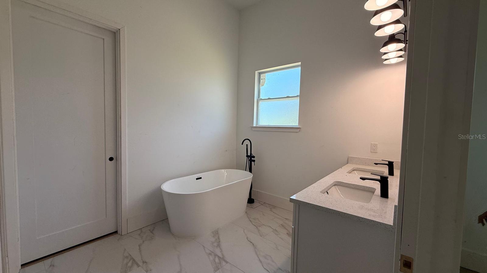 9500 Galaxie, Port Charlotte, FL 33981