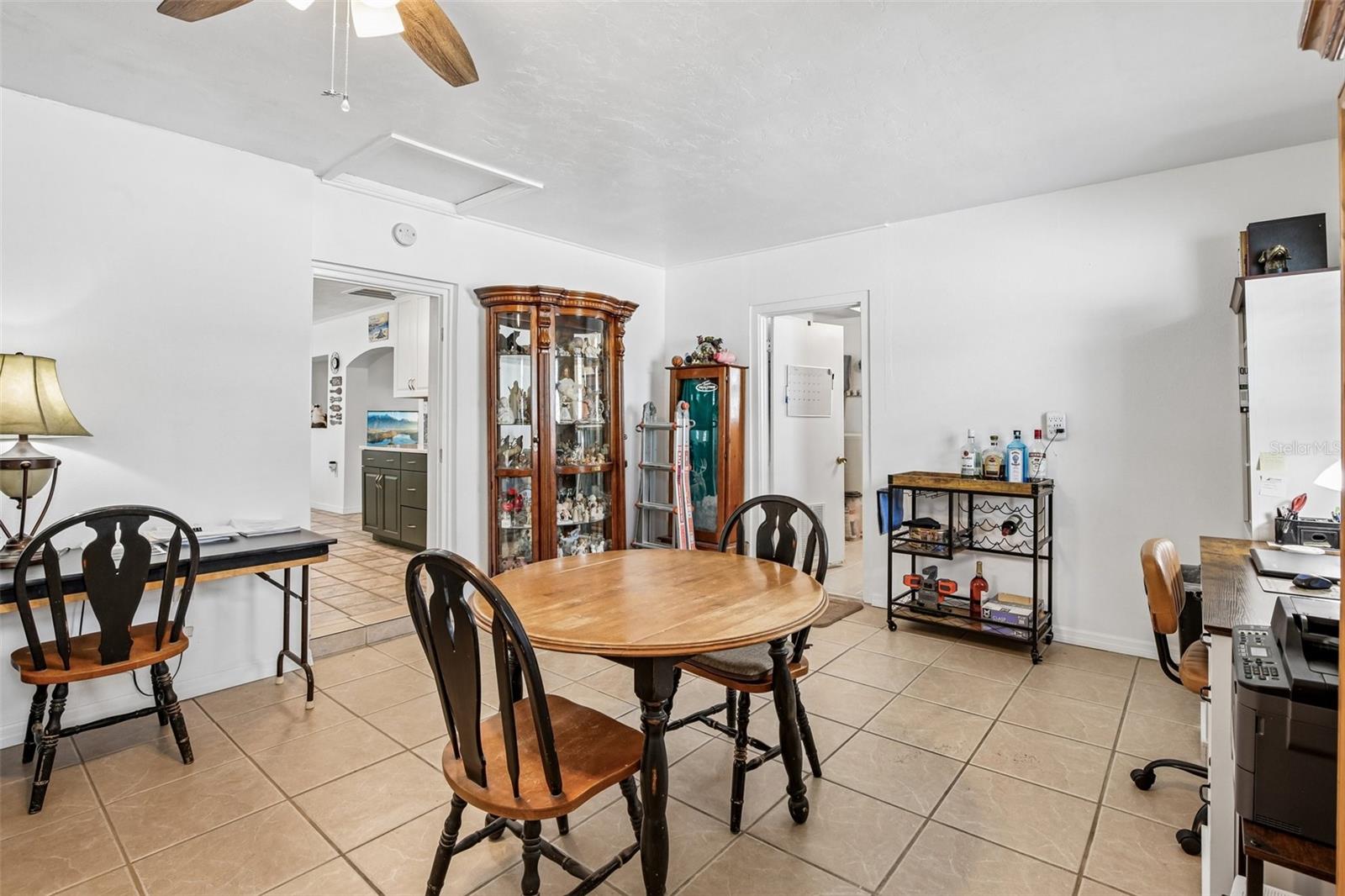 806 Blue Heron, Ruskin, FL 33570