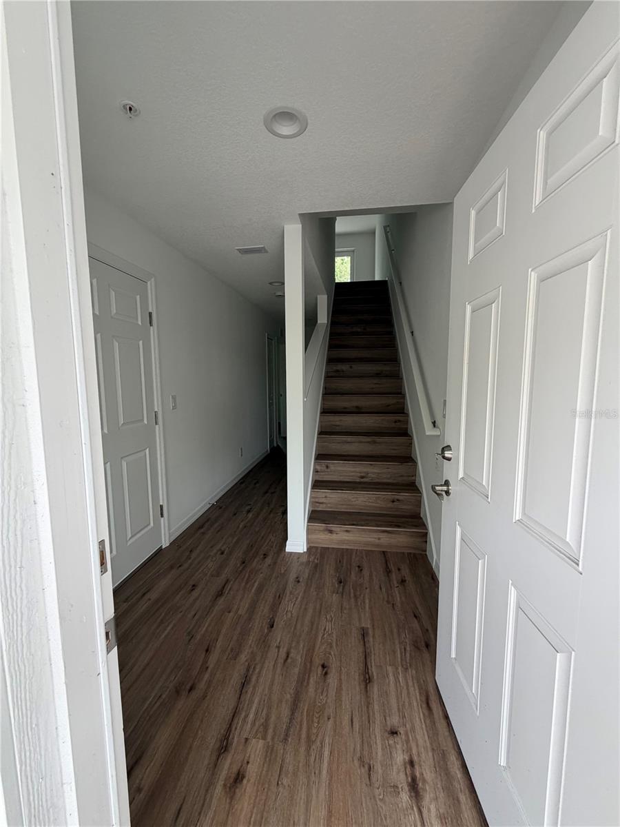 2577 6th Avenue, Bradenton, FL 34208