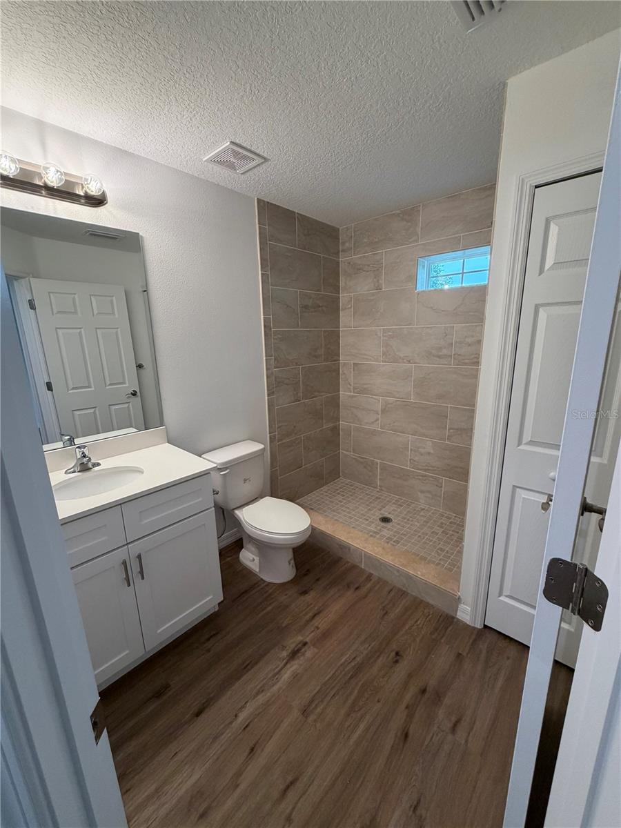2577 6th Avenue, Bradenton, FL 34208