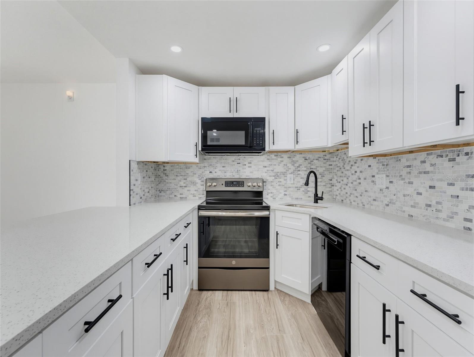 1261 Pine Ridge Unit D1, Tarpon Springs, FL 34688