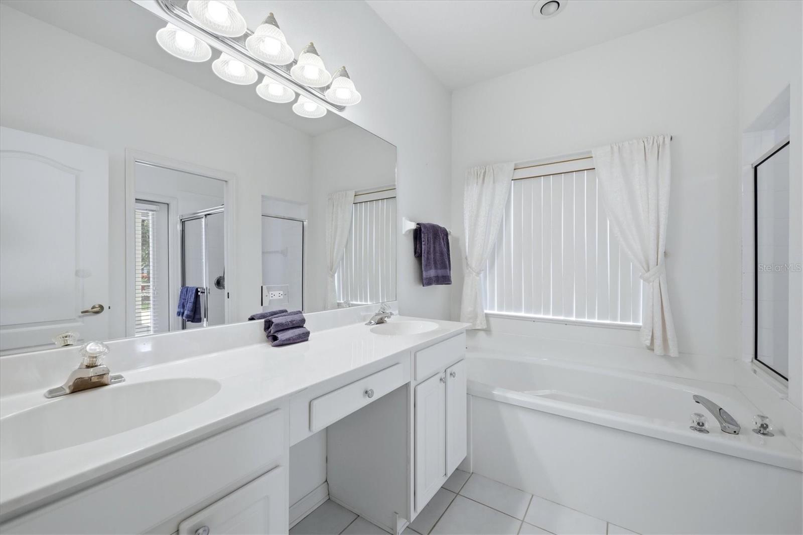 8492 Idlewood, Lakewood Ranch, FL 34202