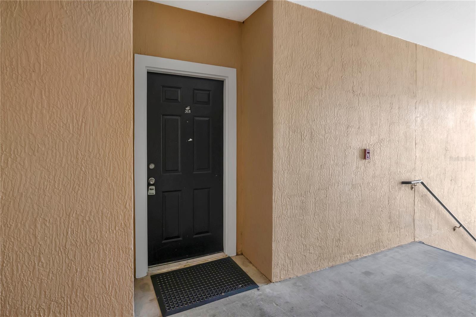 6412 Queens Borough Unit 315, Orlando, FL 32835