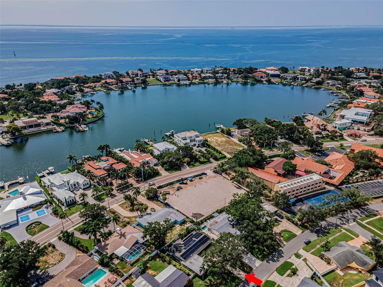 861 Rafael, St Petersburg, FL 33704