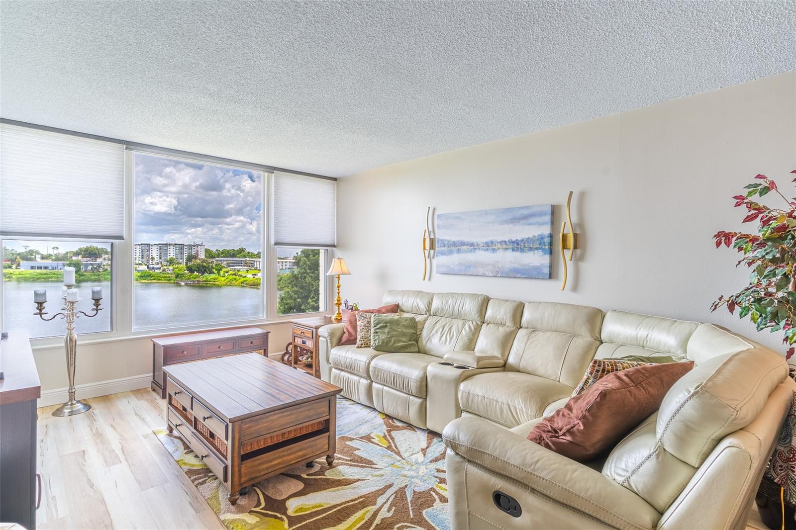 700 Mirror Unit 511, Winter Haven, FL 33881