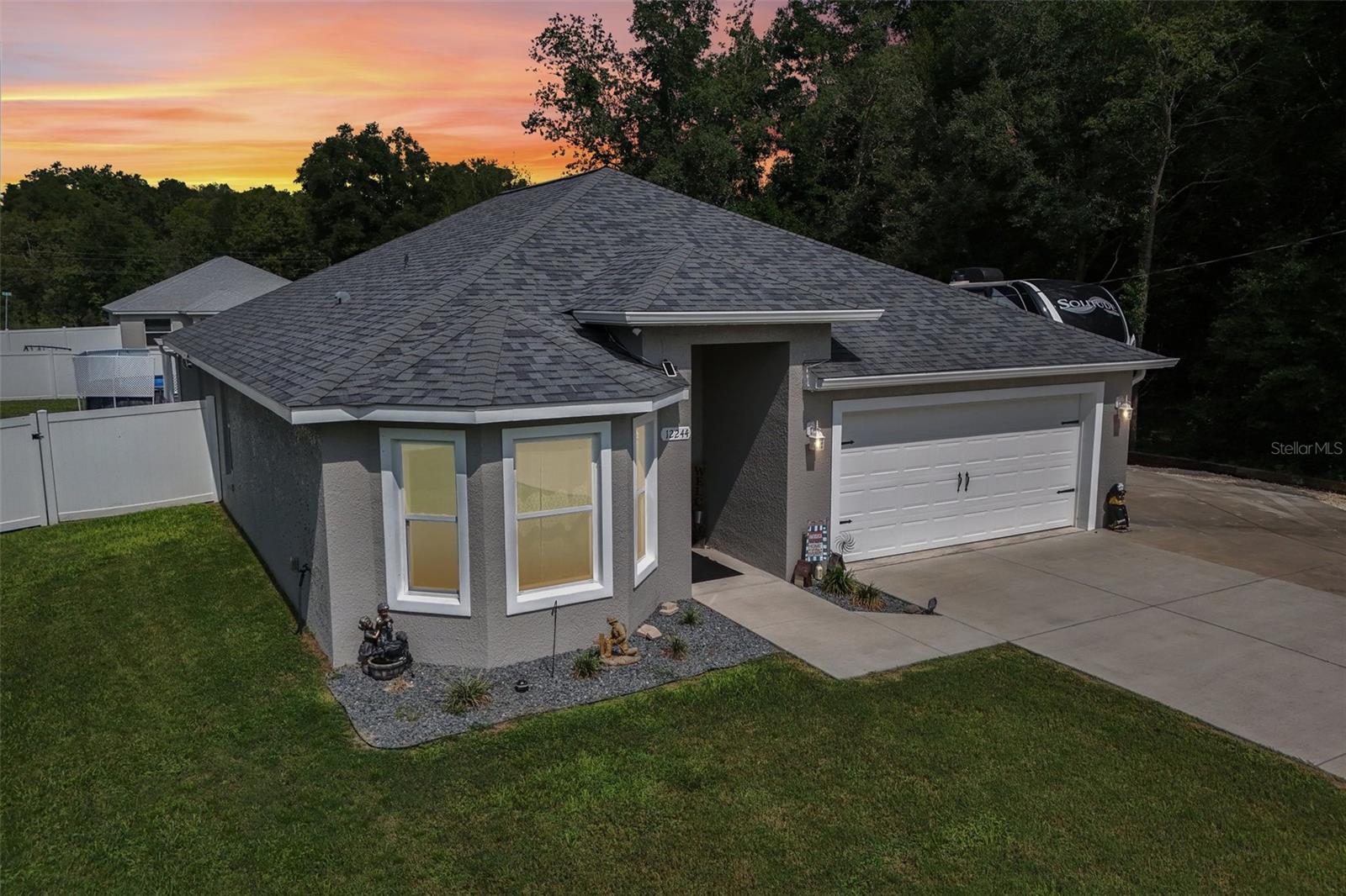 12244 86th, Belleview, FL 34420