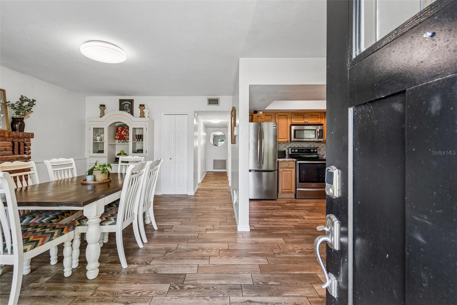 10748 Village Green Ave, Seminole, FL 33772