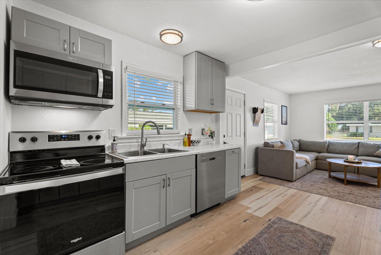 204 6th, Ruskin, FL 33570
