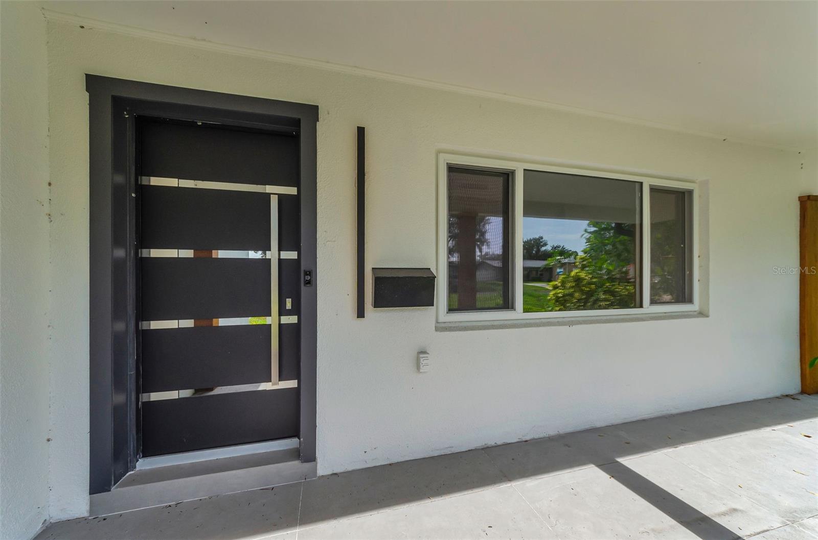 850 Rafael, St Petersburg, FL 33704