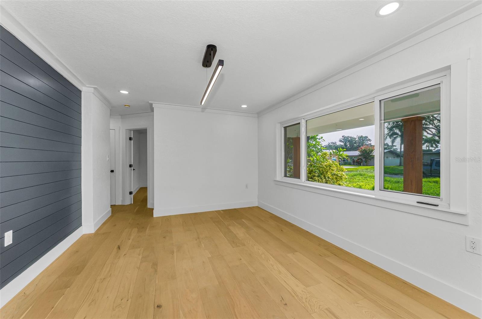 850 Rafael, St Petersburg, FL 33704