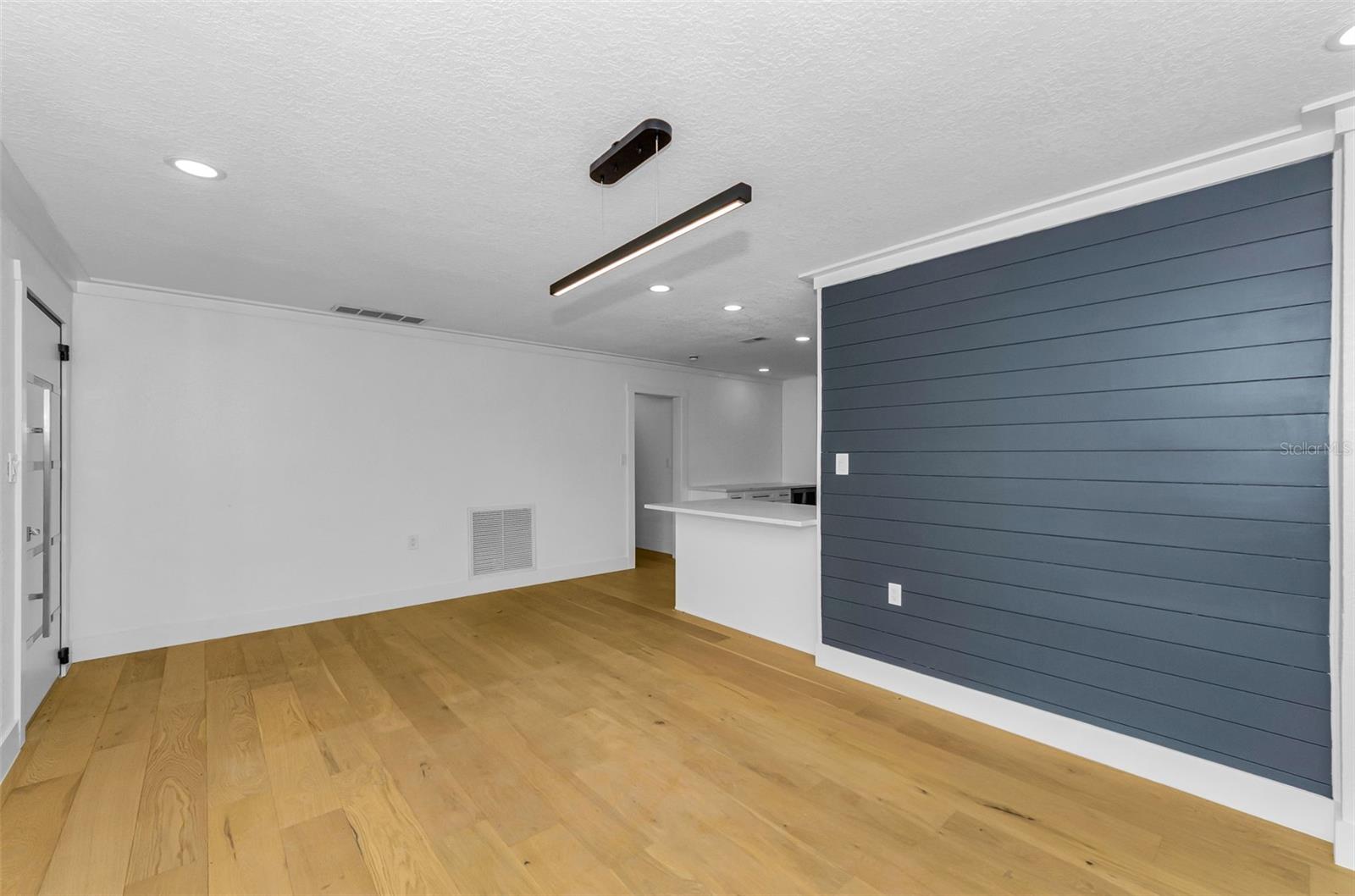 850 Rafael, St Petersburg, FL 33704
