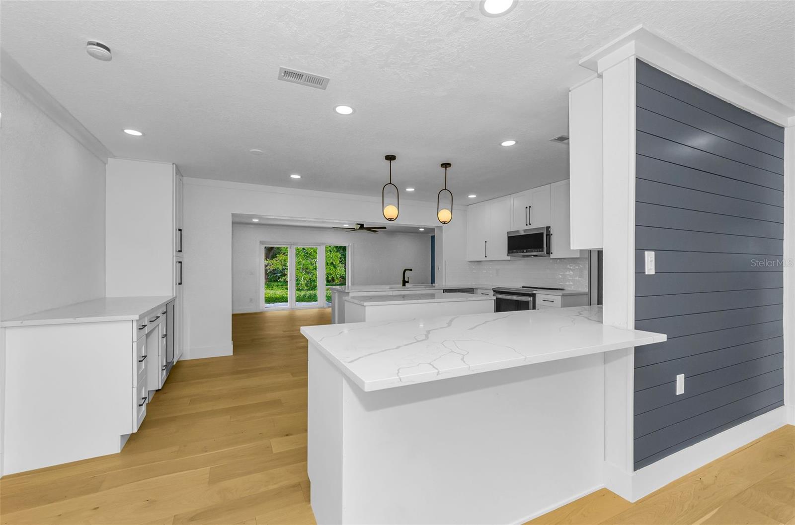 850 Rafael, St Petersburg, FL 33704