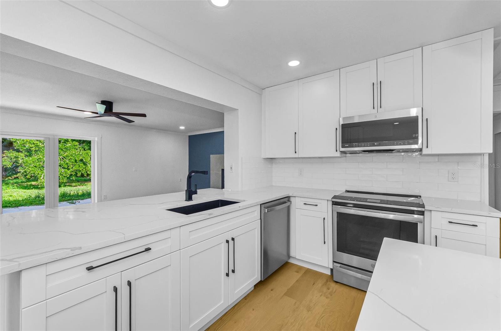 850 Rafael, St Petersburg, FL 33704