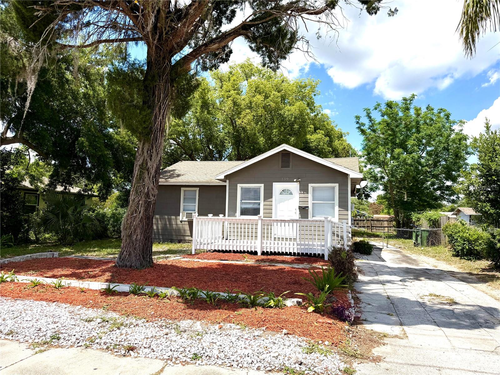 139 Avenue G, Winter Haven, FL 33880