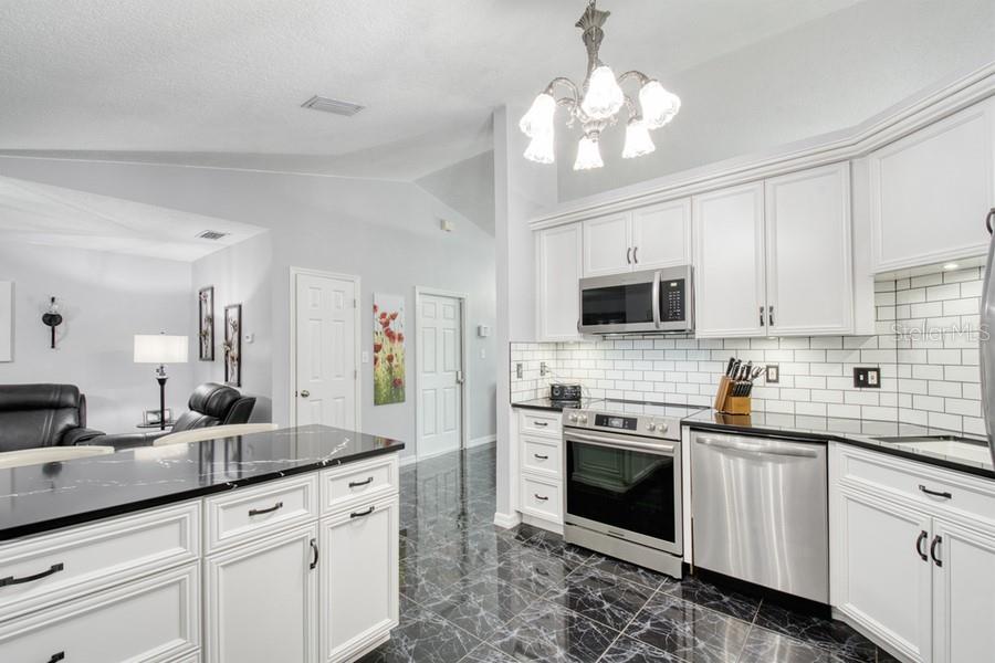 831 Forestwood Dr, Minneola, FL 34715