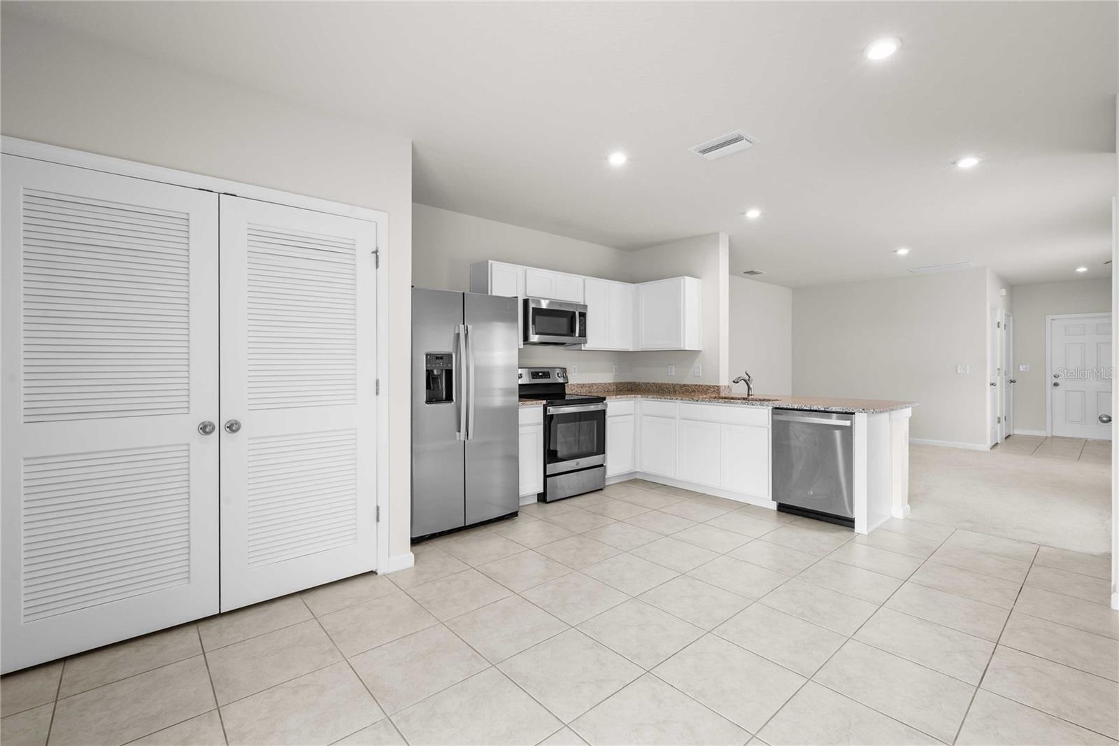 35155 Jomar, Zephyrhills, FL 33541