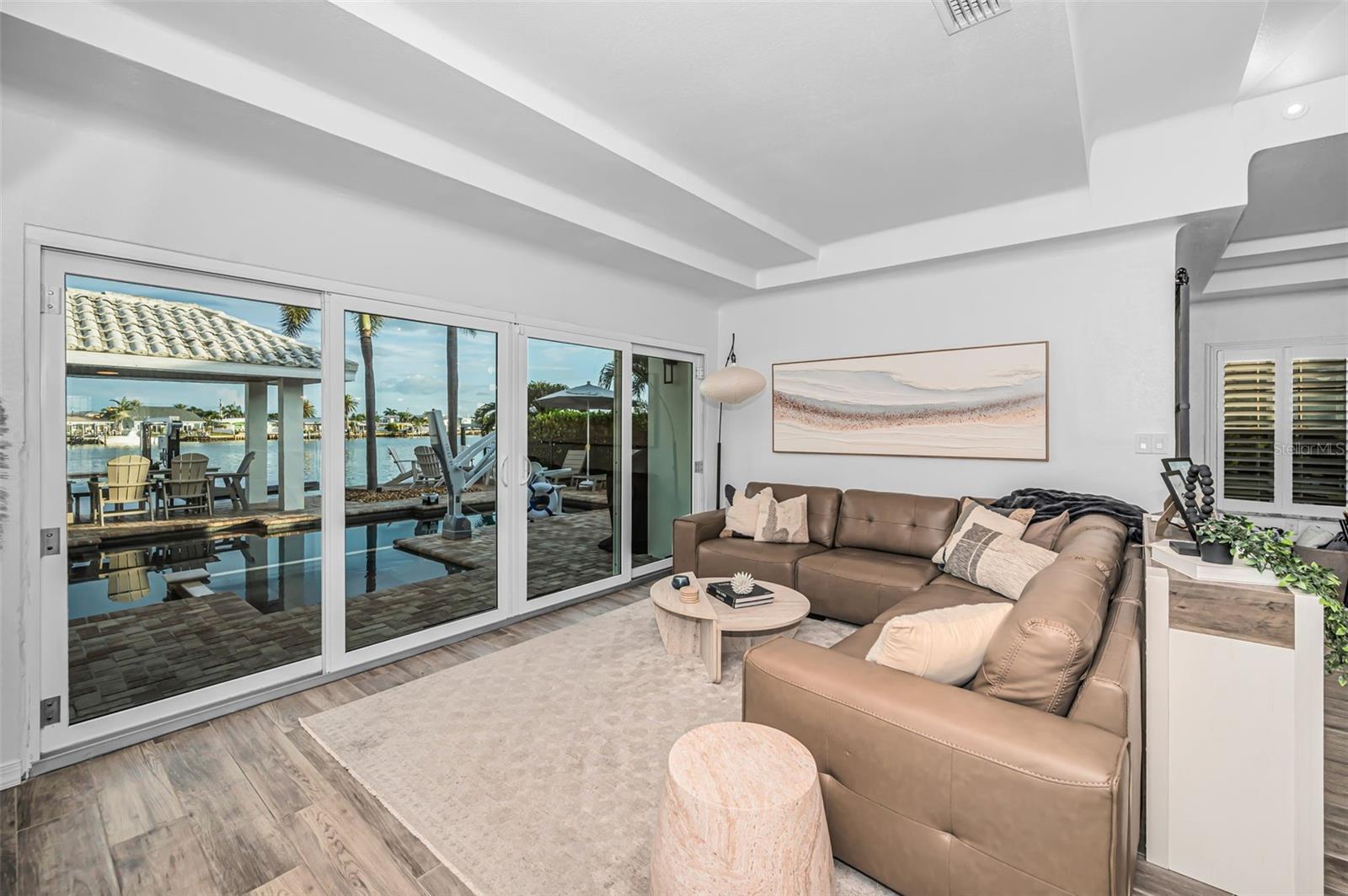 16353 Redington, Redington Beach, FL 33708