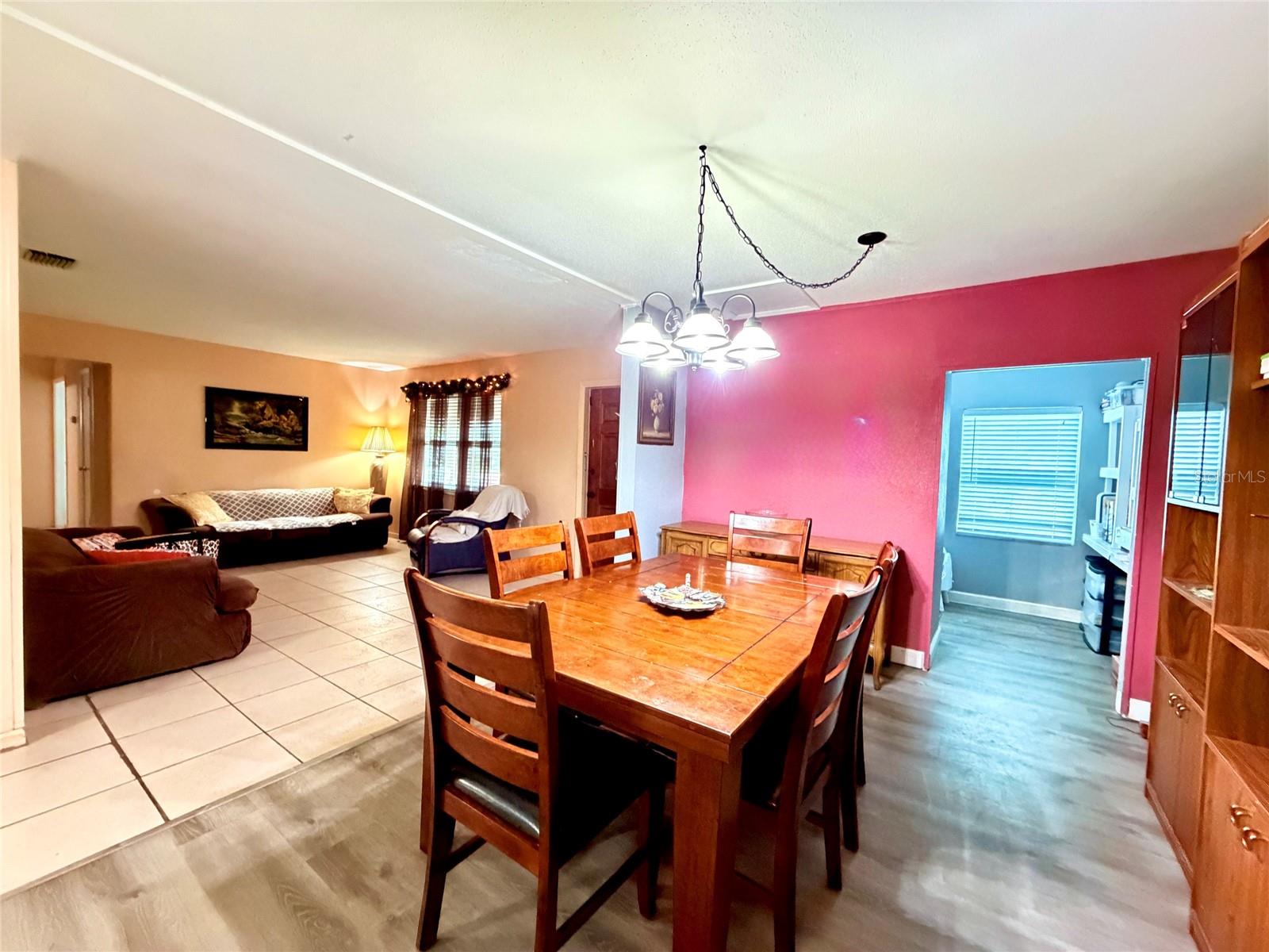 3306 Burke, Tampa, FL 33614