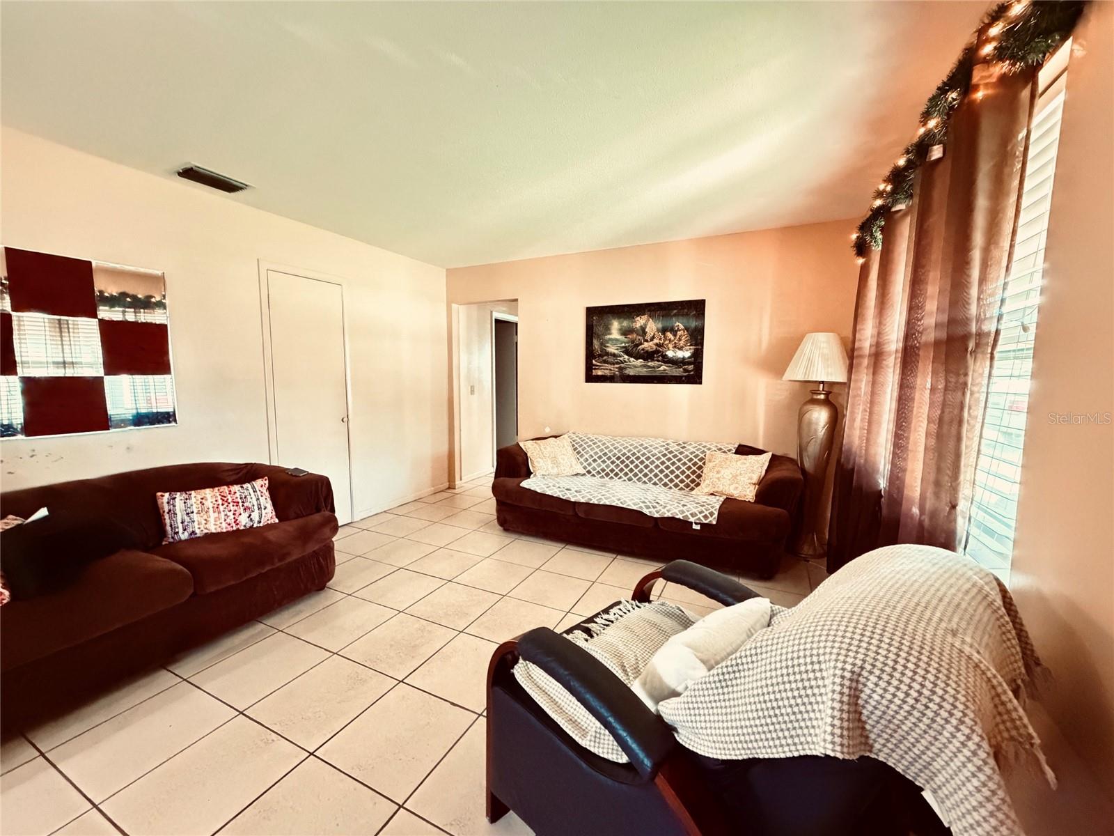 3306 Burke, Tampa, FL 33614