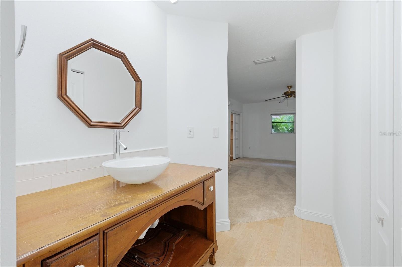 5273 Villa Majorca Unit 25, Sarasota, FL 34235