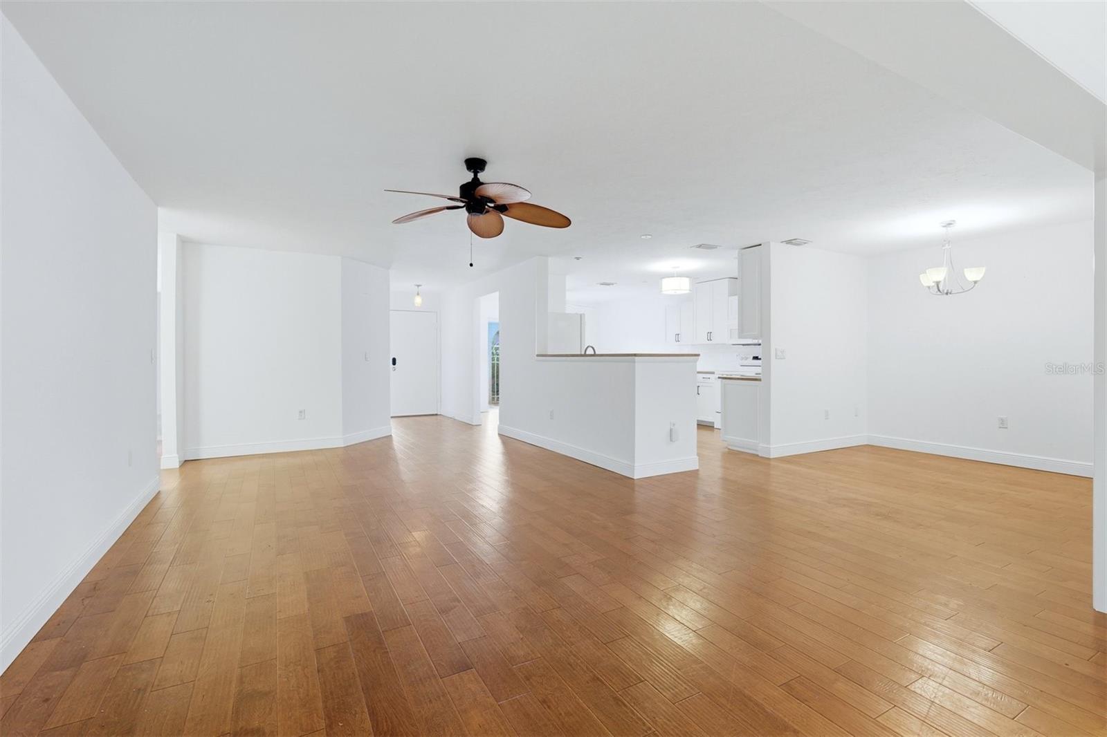 5273 Villa Majorca Unit 25, Sarasota, FL 34235