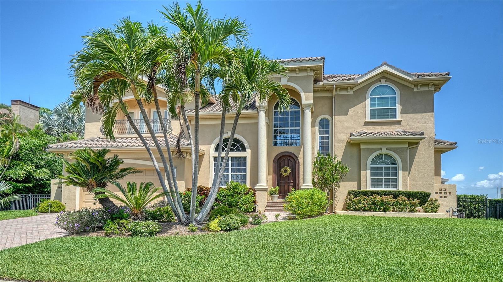 657 Halyard, Longboat Key, FL 34228