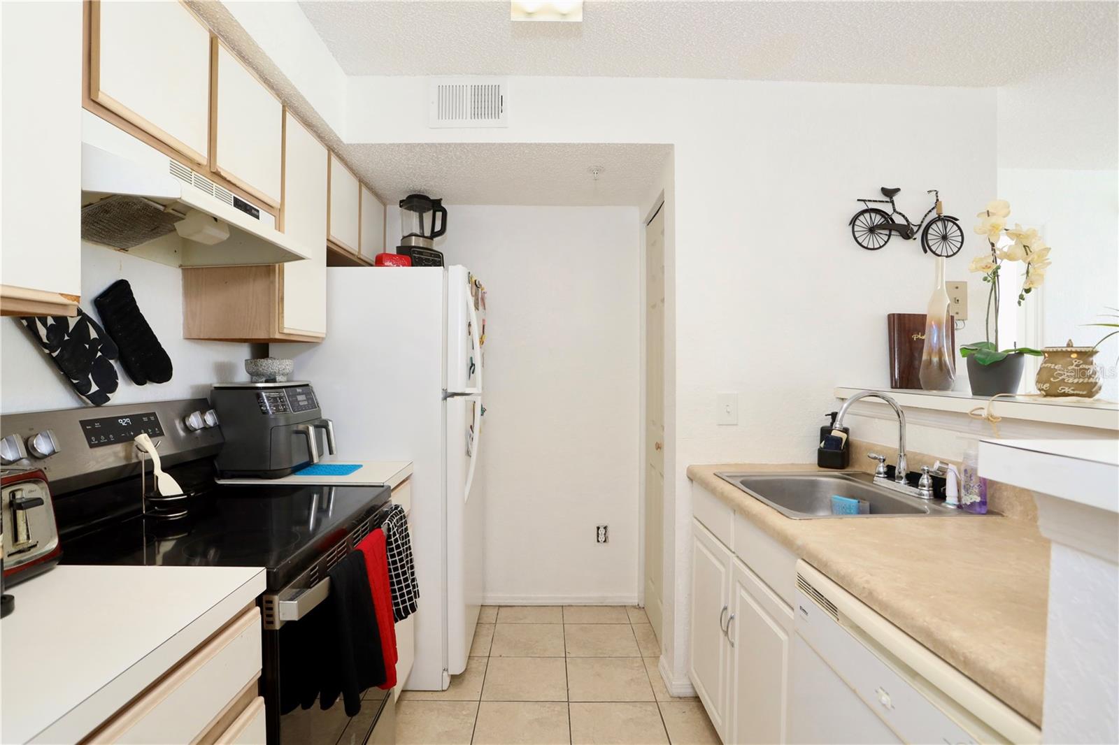 2209 Antigua Unit 828, Kissimmee, FL 34741