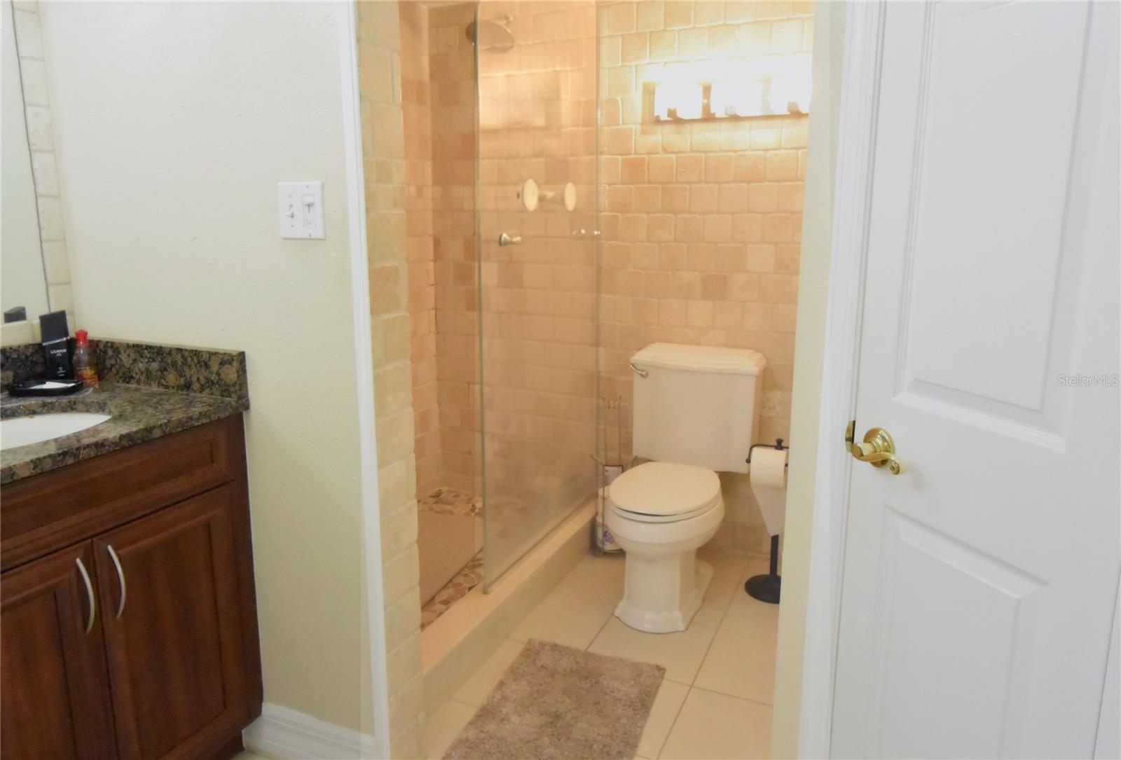 5231 Lake Village Unit 27, Sarasota, FL 34235