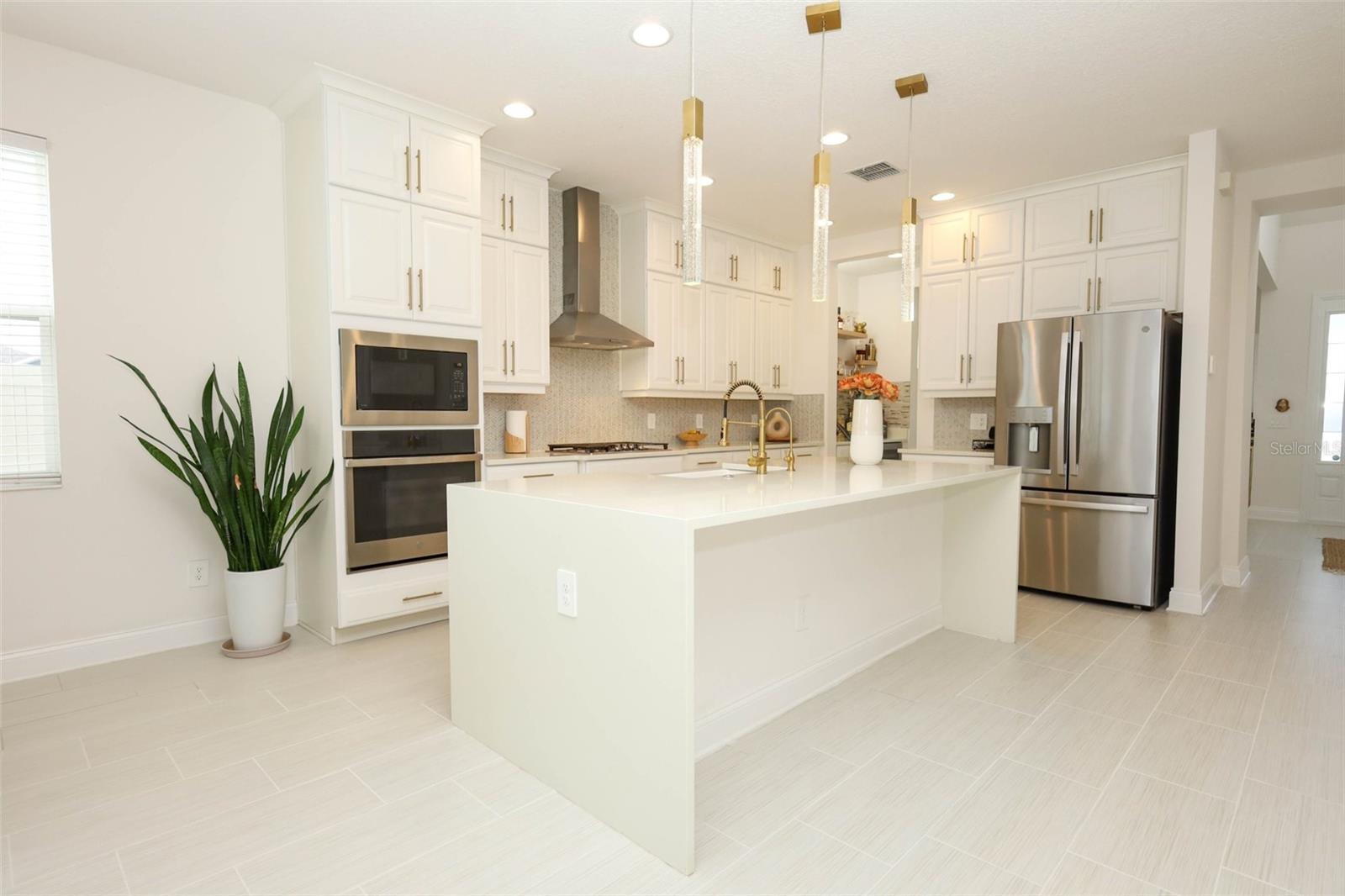 2010 Boss Hewett, Winter Garden, FL 34787