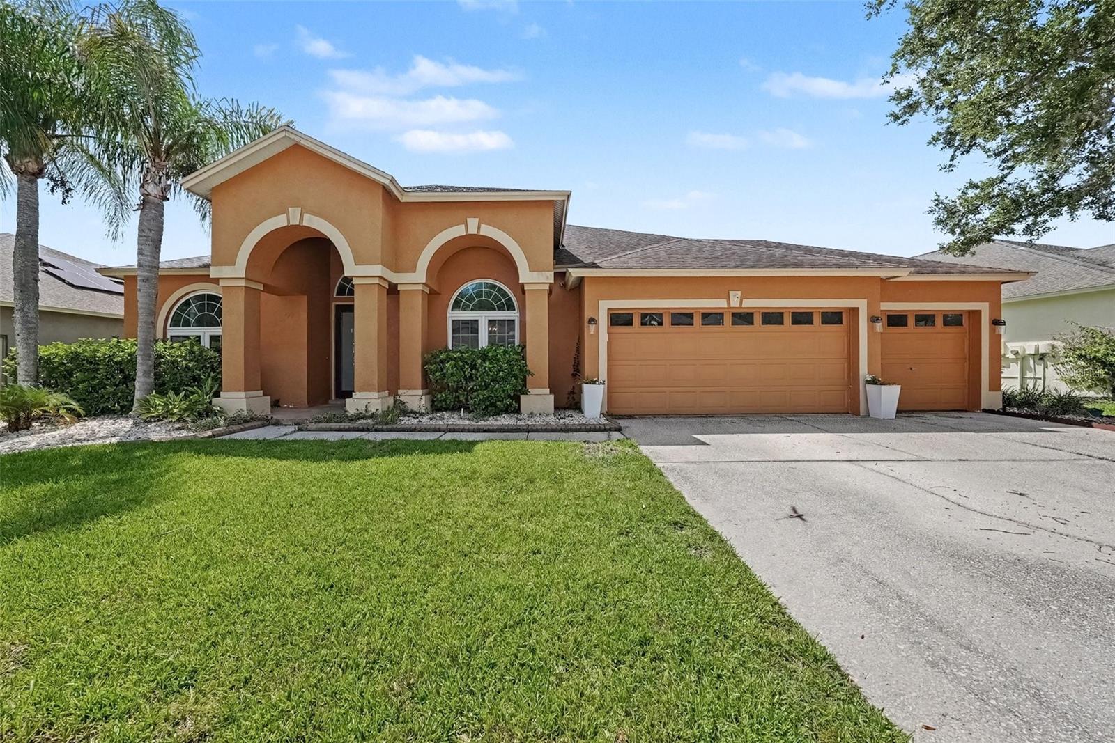 18425 Eastwyck Dr, Tampa, FL 33647