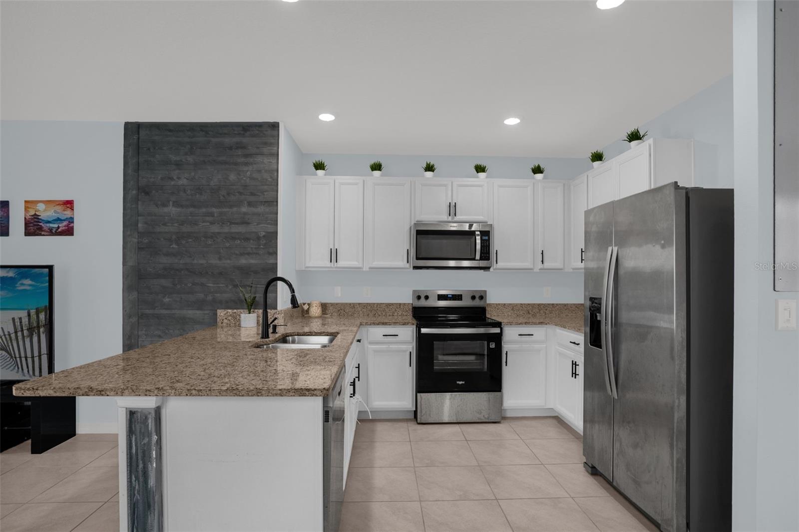 334 Charles, Deland, FL 32724