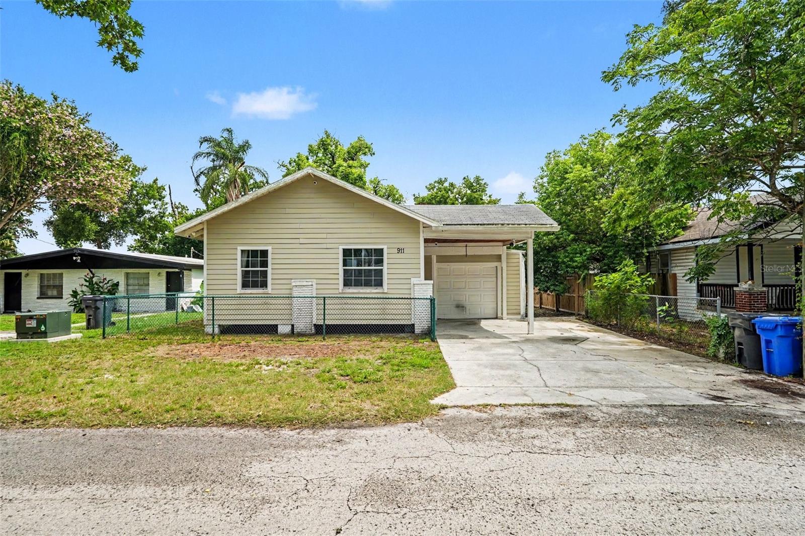 911 123rd, Tampa, FL 33612