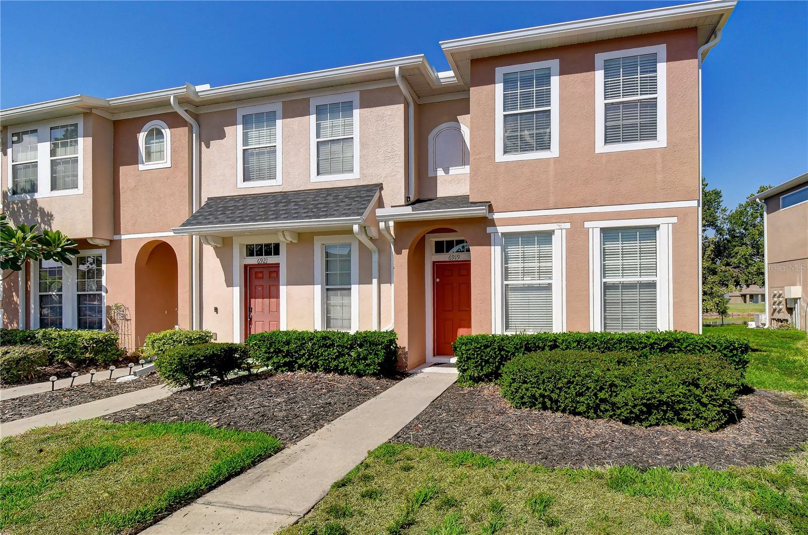 6919 Towering Spruce Dr, Riverview, FL 33578