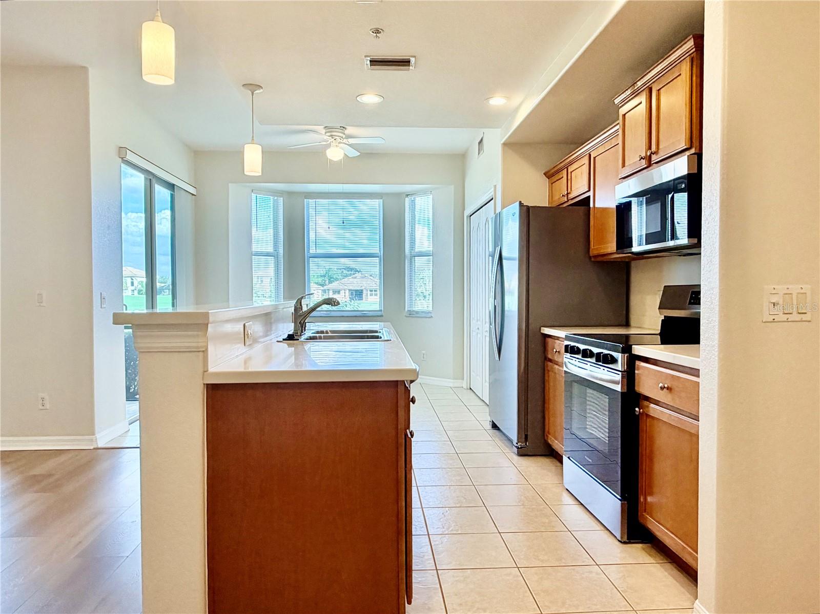819 Fairwaycove Unit 102, Bradenton, FL 34212