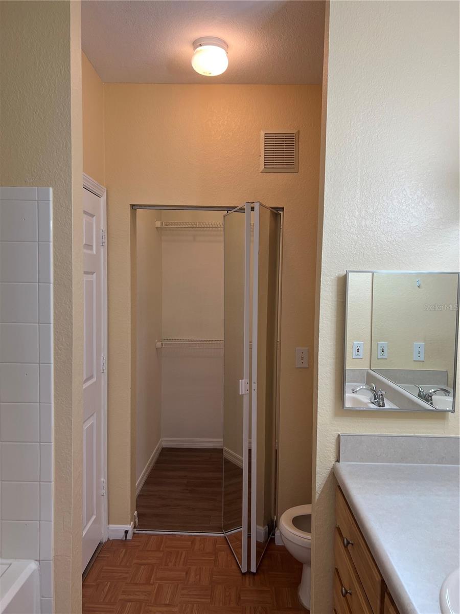 9093 Lee Vista Unit 903, Orlando, FL 32829