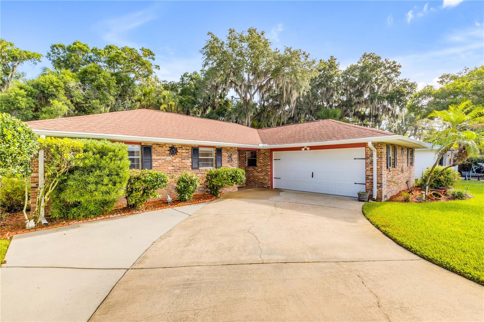 725 Green, New Smyrna Beach, FL 32168