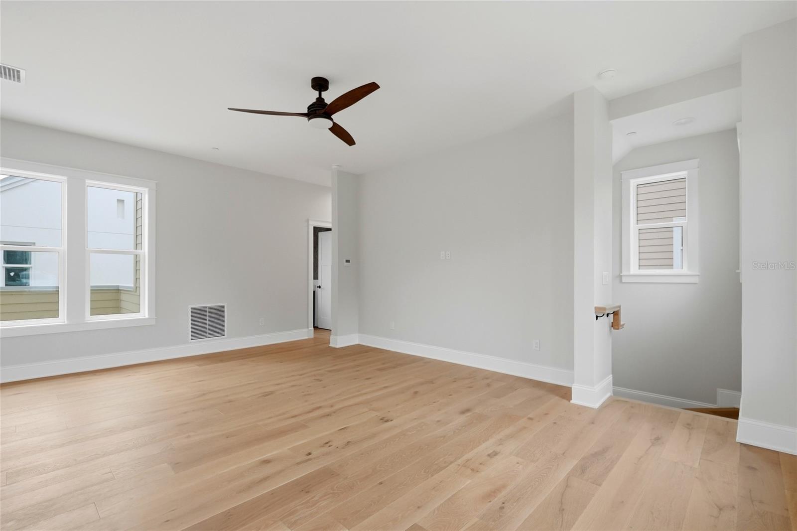 2540 1st, St Petersburg, FL 33713