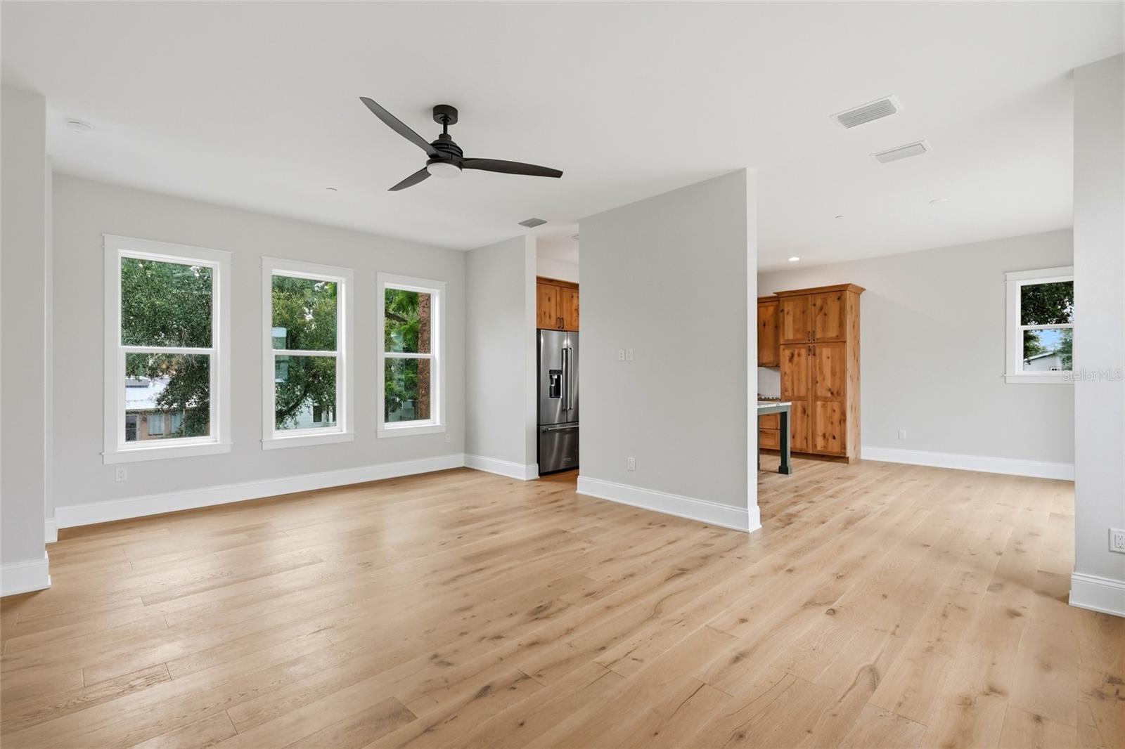 2540 1st, St Petersburg, FL 33713