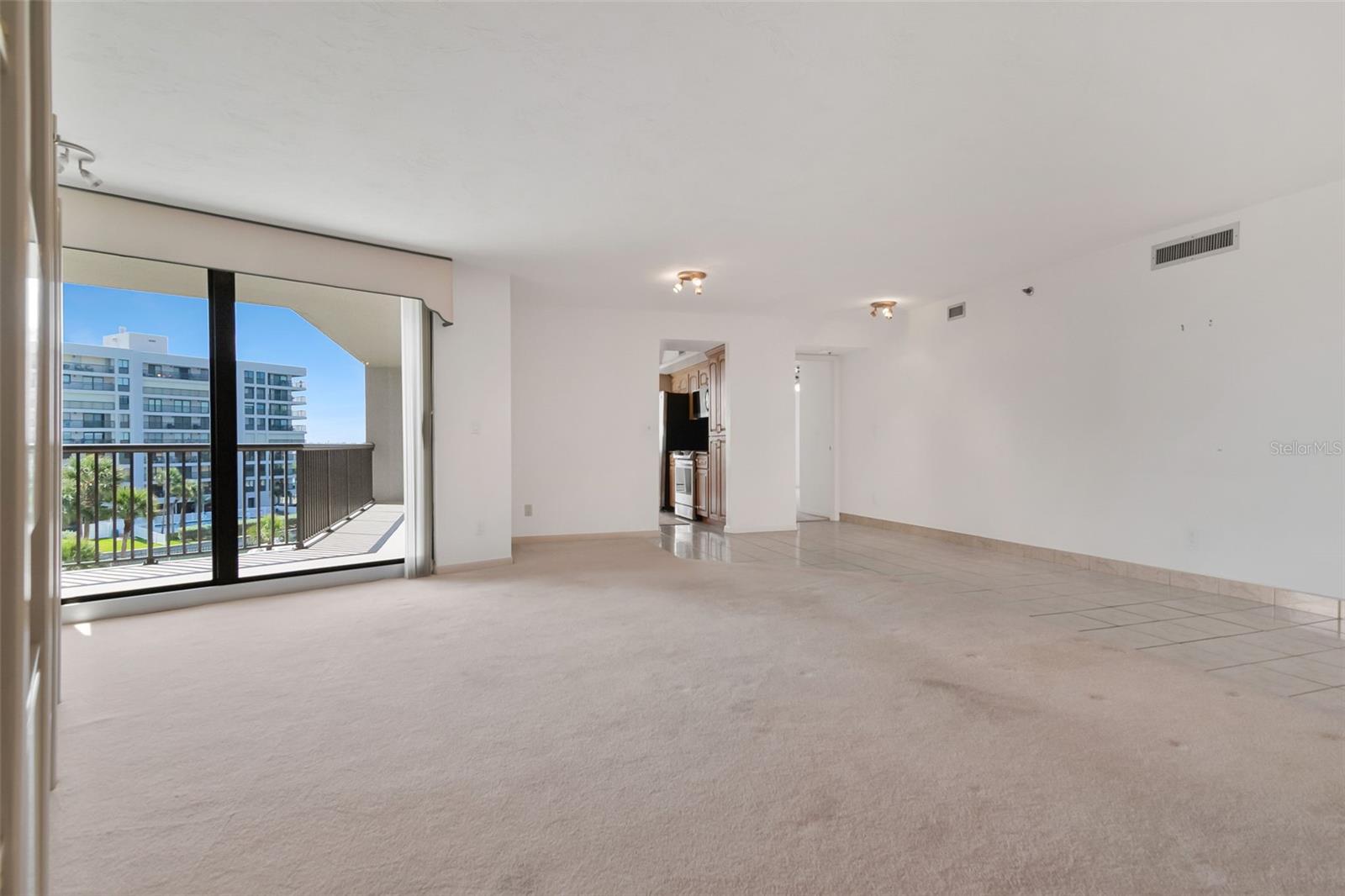 1660 Gulf Unit 407, Clearwater Beach, FL 33767