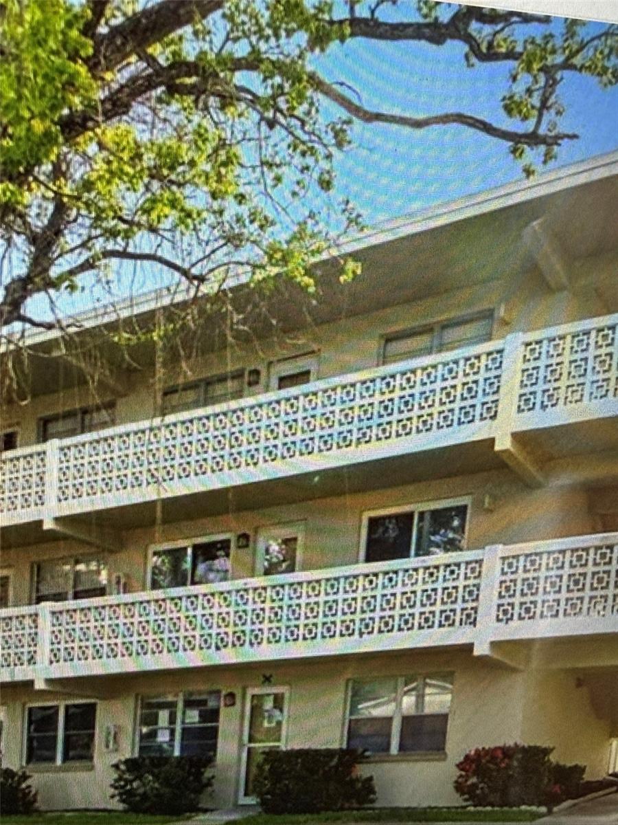 8100 Dr Martin Luther King Jr Unit 208, St Petersburg, FL 33702