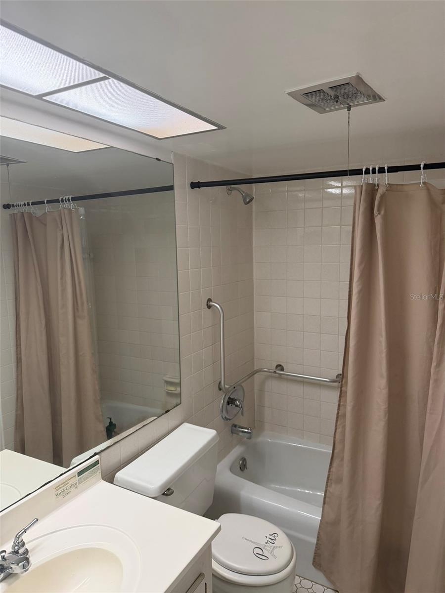 8100 Dr Martin Luther King Jr Unit 208, St Petersburg, FL 33702