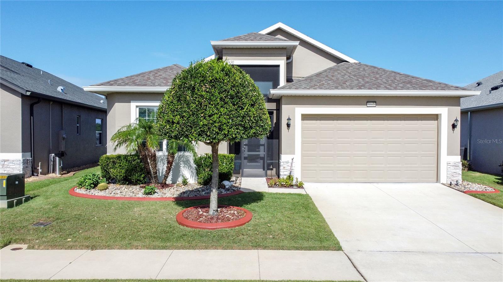 8665 Bridgeport Bay, Mount Dora, FL 32757