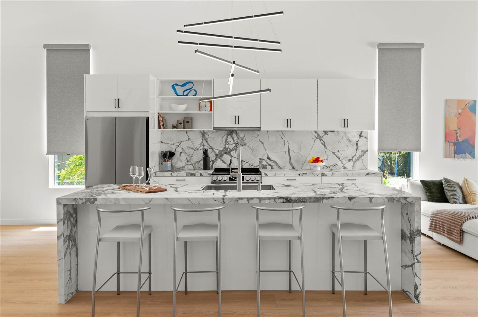 718 14th, St Petersburg, FL 33701