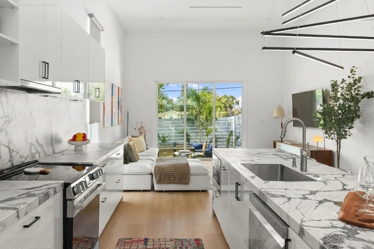 718 14th, St Petersburg, FL 33701