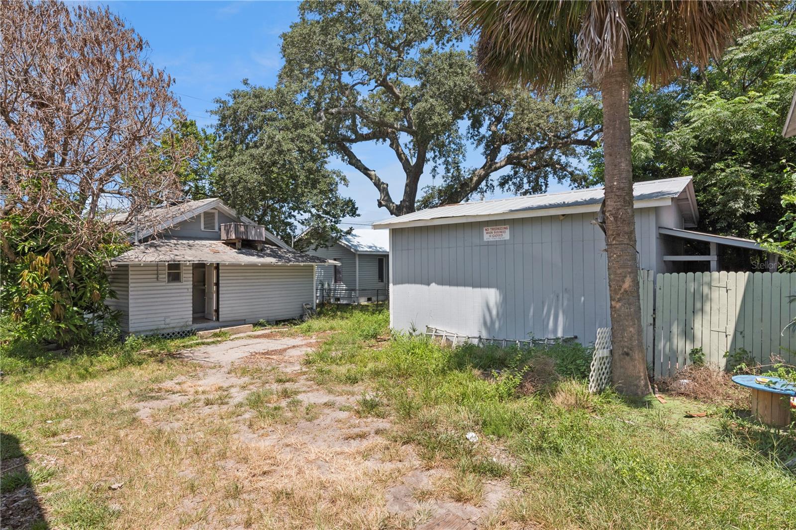 821 Ridgewood, Daytona Beach, FL 32114