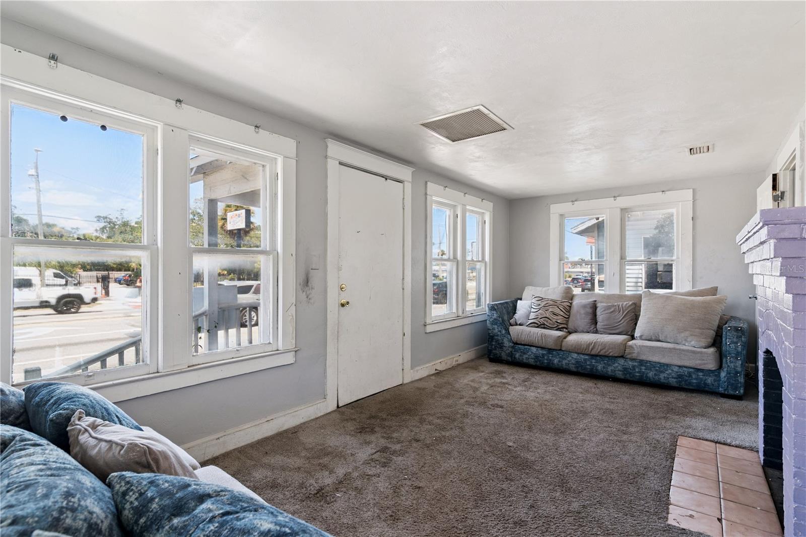 821 Ridgewood, Daytona Beach, FL 32114