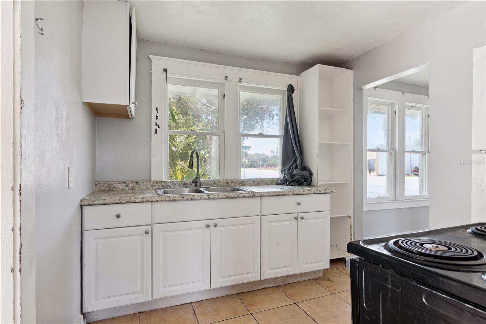 821 Ridgewood, Daytona Beach, FL 32114